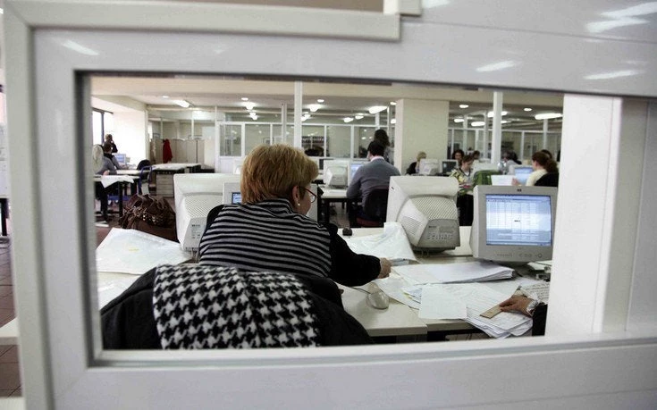 Η νέα αίτηση για τα αναδρομικά και τα δώρα στο Δημόσιο